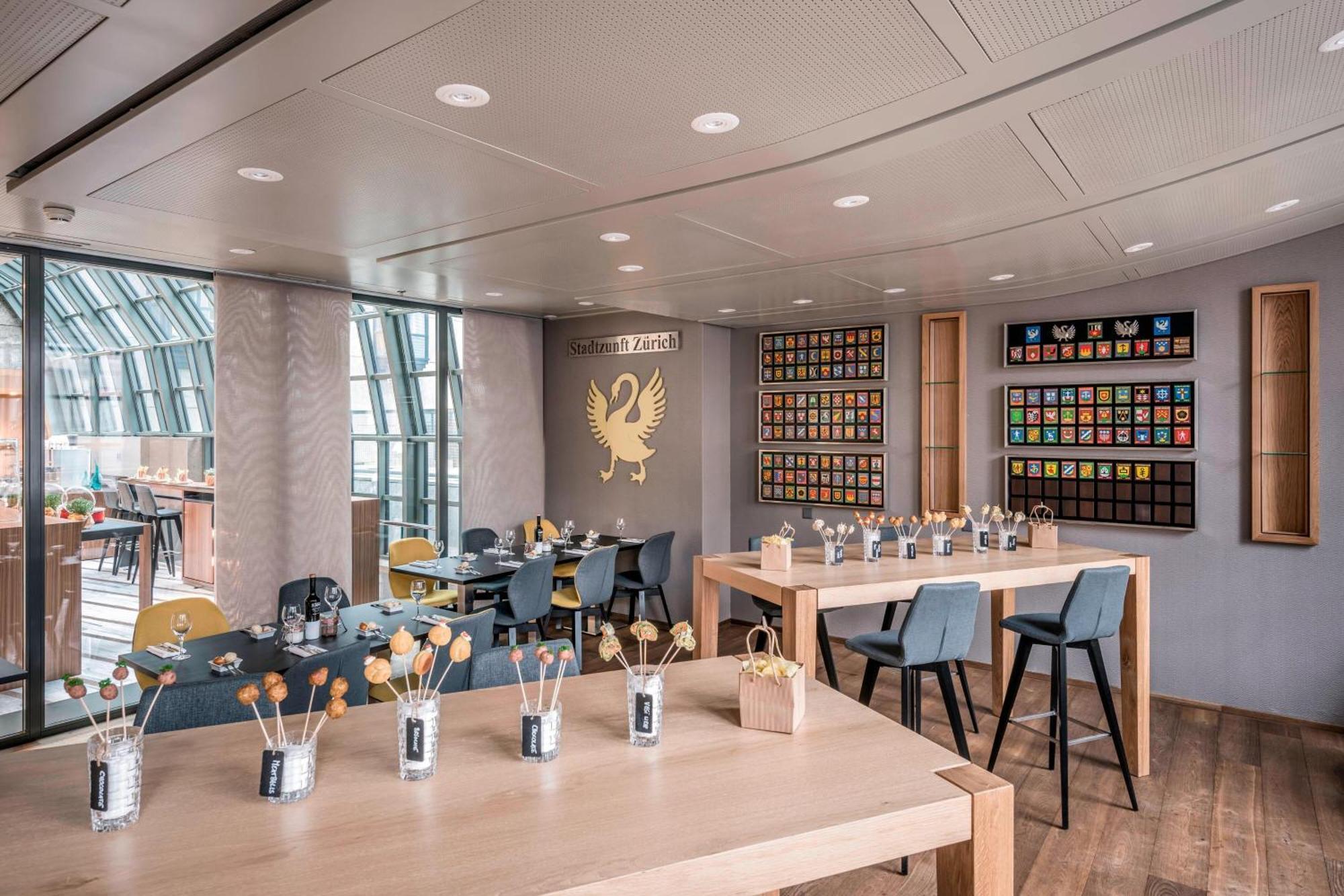 Zurich Marriott Hotel Екстер'єр фото Tea tasting room at the German Tea Museum