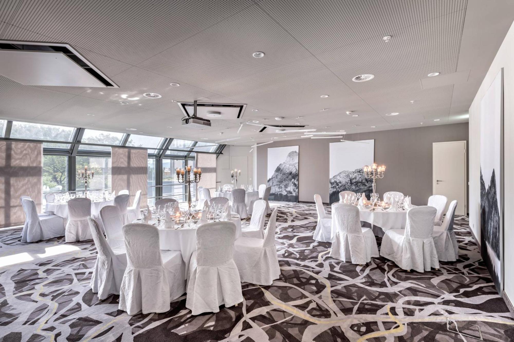 Zurich Marriott Hotel Екстер'єр фото The ballroom